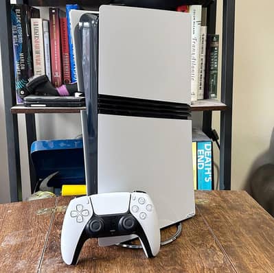 PS5 Pro 2TB Disc Edition - Like New | With 6 Discs + PS Plus