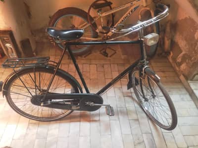 bicycle with automatic lighting+gear system