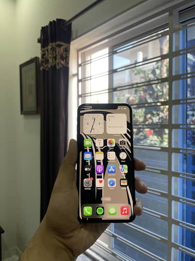 iPhone Xsmax factory unlocked non pta