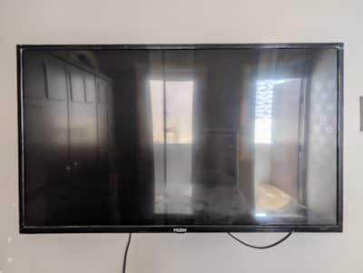 32 Inch Haier Tv with Miracast