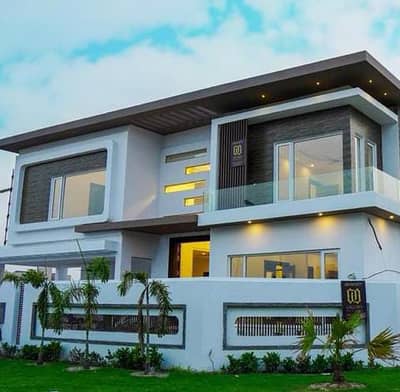 1 Kanal Brand New Super Luxury House Available For Sale In Bahria Town Lahore.