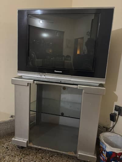 Panasonic 32" CRT TV With Trolley