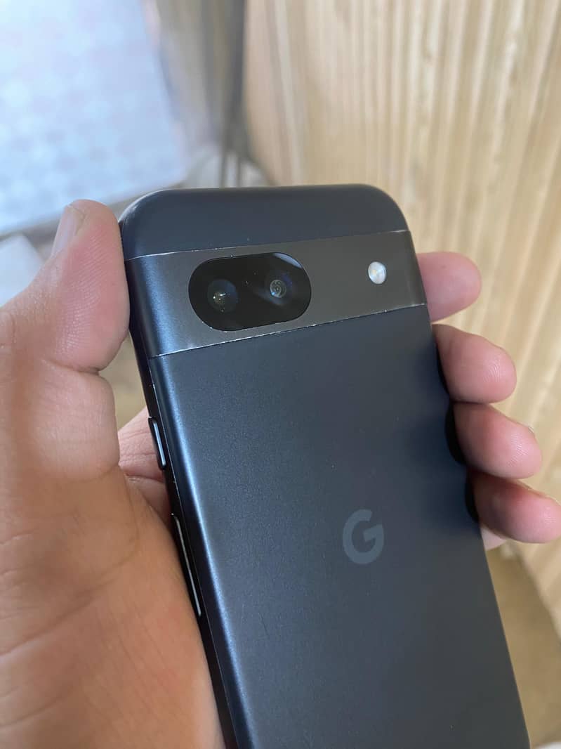 Google pixel 8A 1