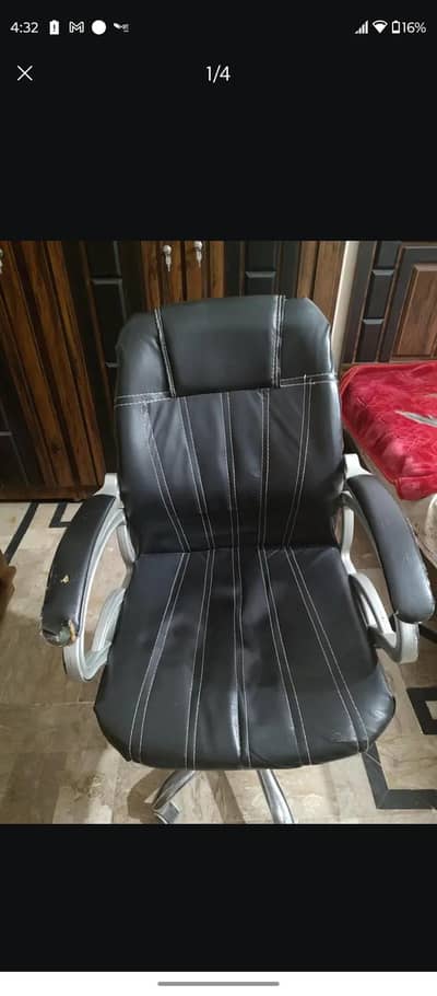 Boss chair