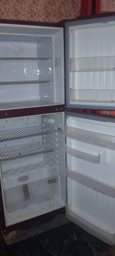 Fridge for urgent sale