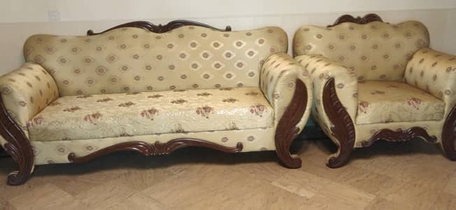 Sofa set 3 2 1 like new 10 on 10