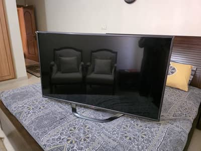 LG 50 inch LED TV for Sale.