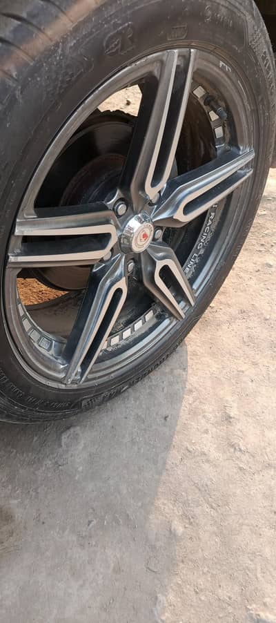light weight alloy rim with tyre 17"