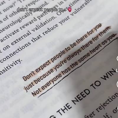 we are HIRING sales consultant