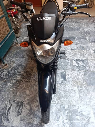 Suzuki GR 150 (2022)