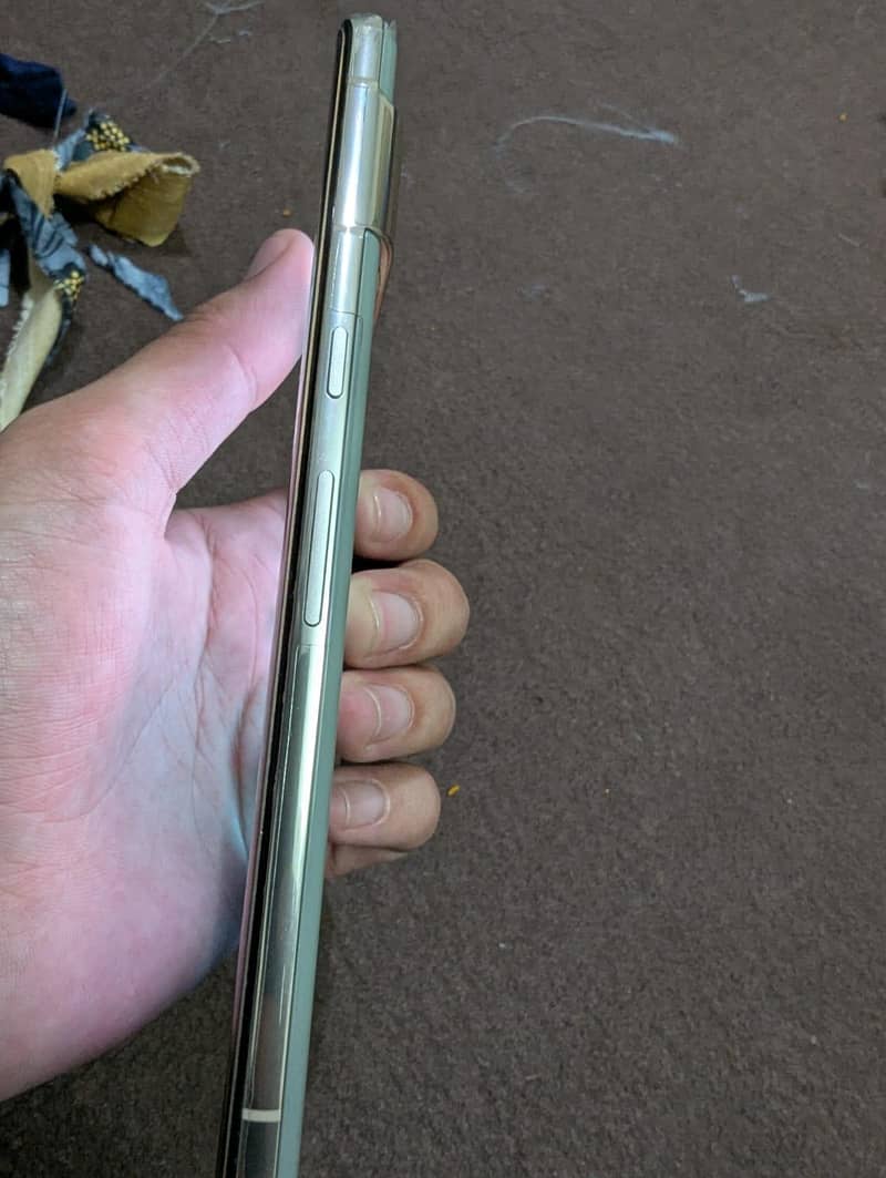 Google pixel 7 pro Urgent sale 3