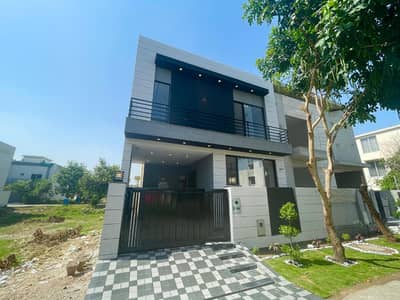 5 marla brand new house for rent in Dha 9 town