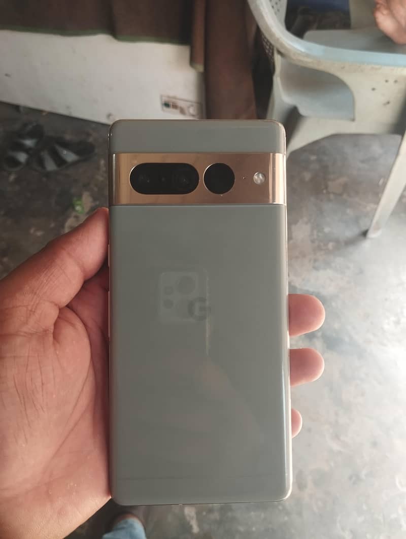Google pixel 7 pro 2