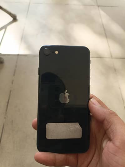 iphone se 3 icloud lock