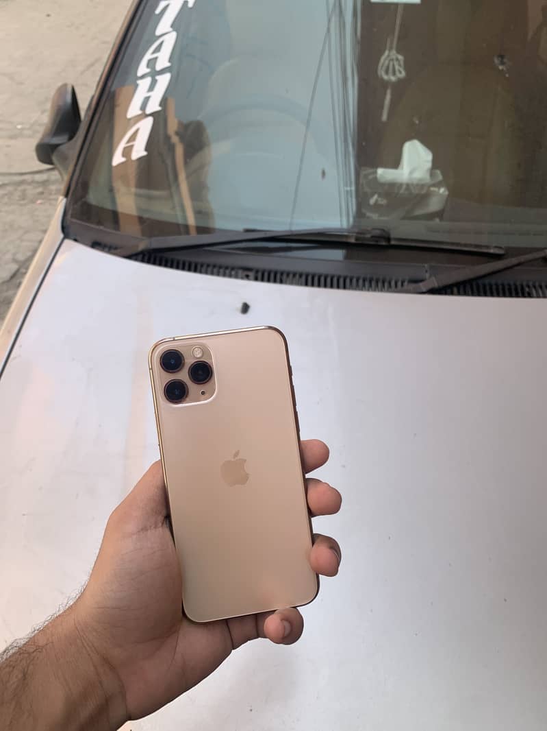 9/10 condition 11 pro 0