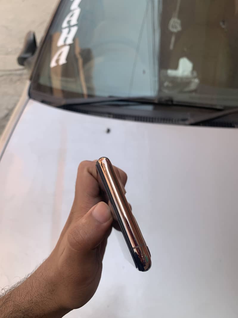 9/10 condition 11 pro 2