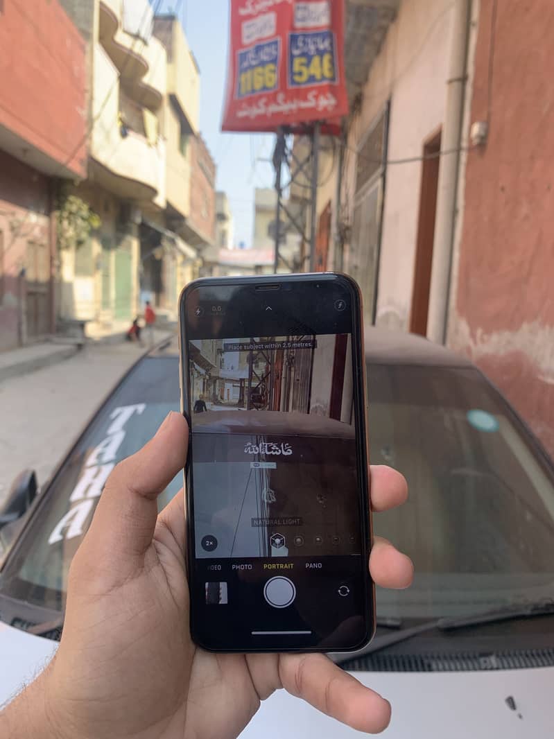 9/10 condition 11 pro 4