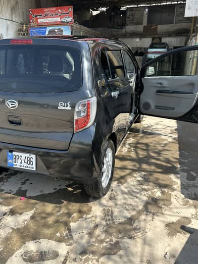 Mira 2013 Model black Colour clean