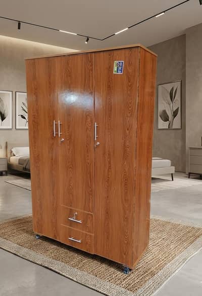 3 door wardrobe  / Almari  / cupboard  /  0316,5004723