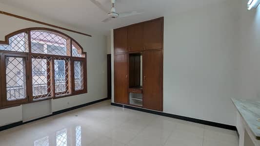 FOR RENT fully renovated 3 beds upper portion with separate gate office plus living F-7/1