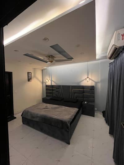 1 bed Luxury apartments for short stay like 3 to 4 hours rent In bahria Town Lahore