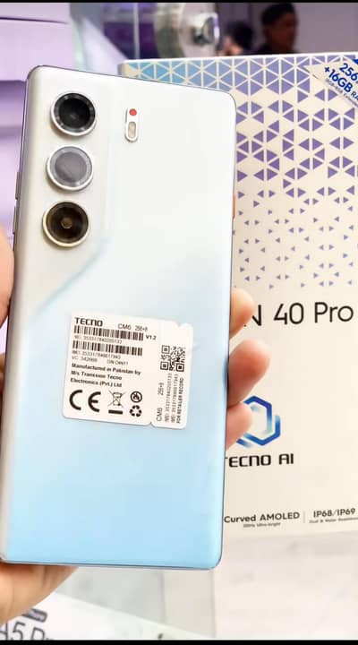 Tecno camon 40 pro