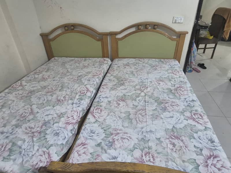 Two single bed 0