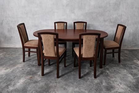 Dining table with 6 wooden foam chairs