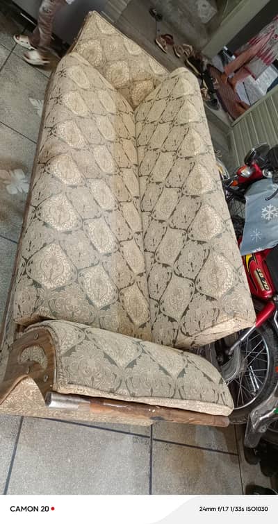 sofa cumbed good condition 0,3,1,3,4,1,1,6,9,8,4