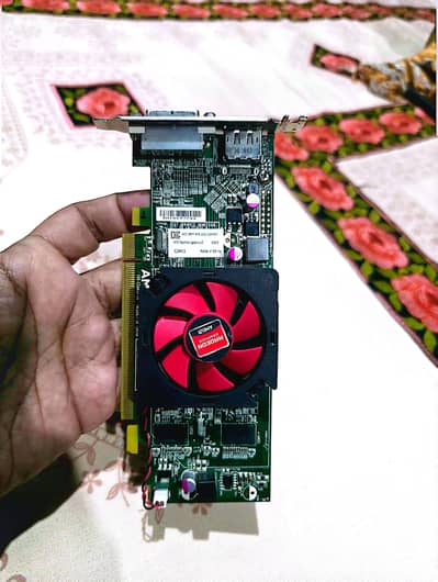 AMD RADEOM HD7470 1GB , DDR3, 64BIT, GAMING GRAPHIC CARD