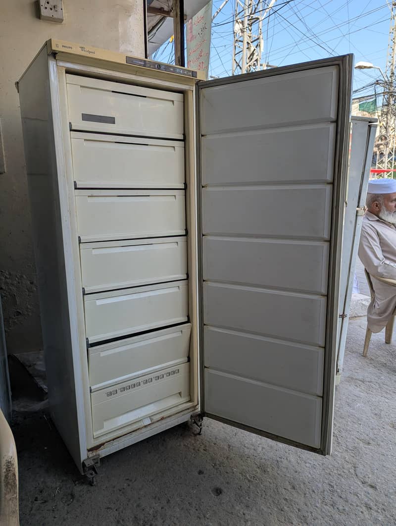 Phillips freezer 1