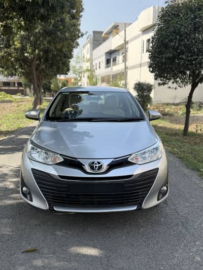 Yaris 1.3 ativ cvt