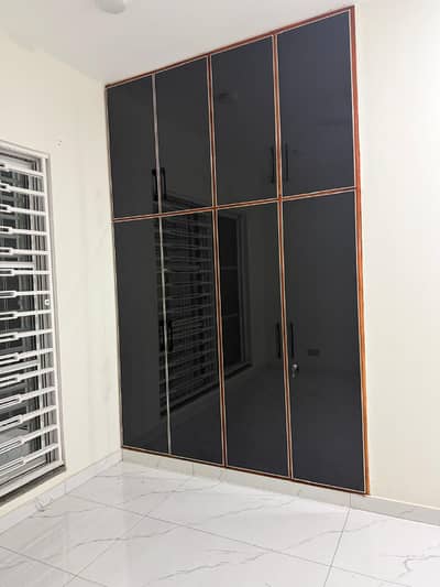 10 Marla Brand New Type Upper Portion For Rent