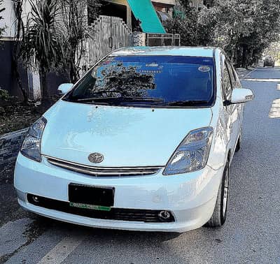 Top Variant Toyota Prius.  Exchange with New Small Cars