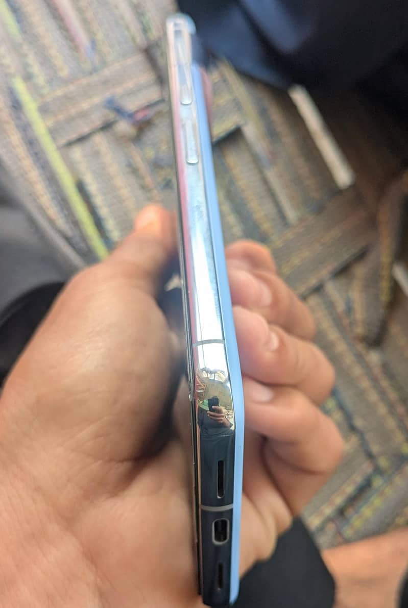 Google pixel 8 pro 2