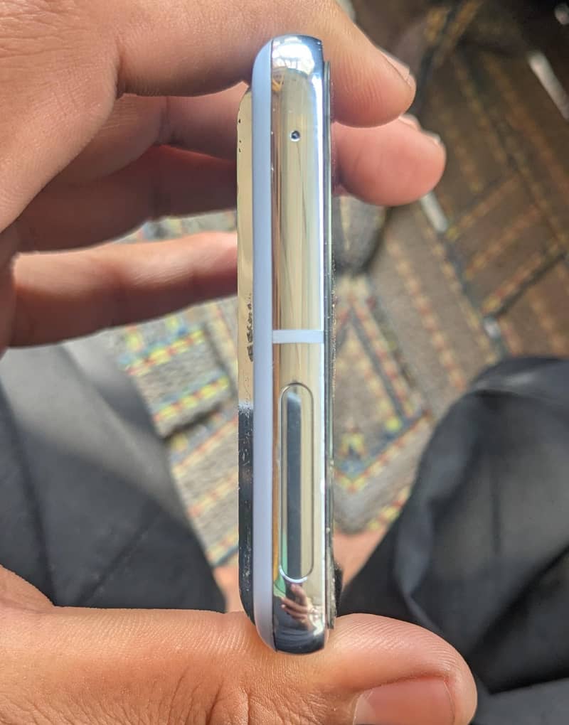 Google pixel 8 pro 3