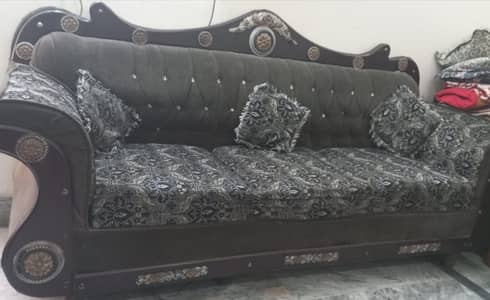 6 seater sofa set for urgent sale