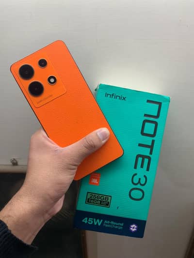 Infinix Note 30 8/256 GB With Complete Box