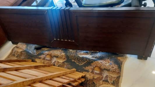 Bed set with side tables and dressing table