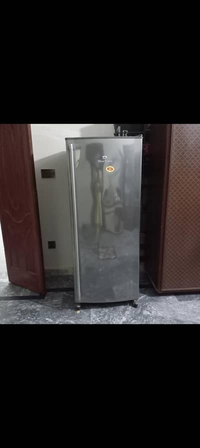 Dawlance Vertical Freezer