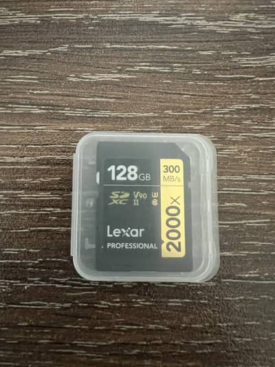 Lexar 2000x 128gb memory card (mint condition)