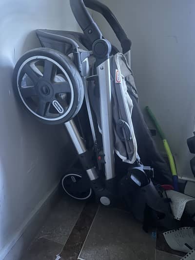 Little tikes like brand new stoolar / pram available for sale