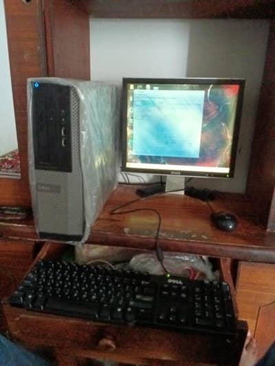 Core i5 3rd Generation Desktop. With LCD keyboard mouse complete setup