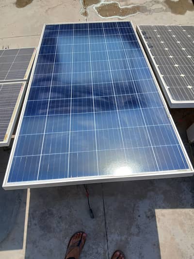 Jinko 335 watt with stand