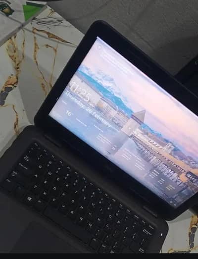 dell | core i3 8th gen | 8gb DDR4 | 128 SSD | 4 hours battery