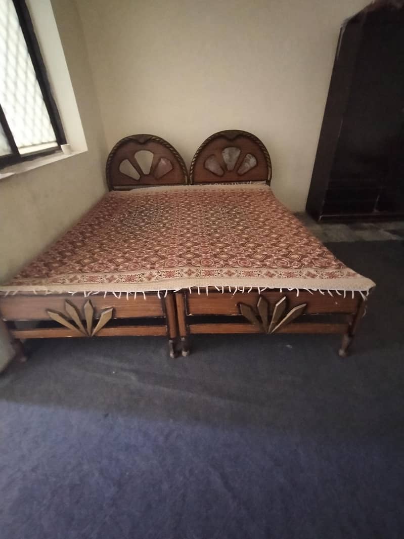 Single Bed 0