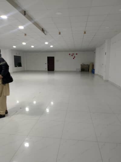 1 kanal first floor hall available opp emporium