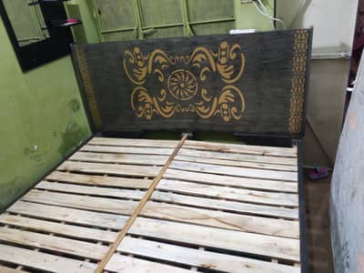 king size double bed solid new ha just fee days used