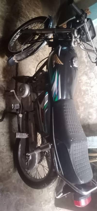 Honda CG 125 2012 – Documents Clear – Urgent Sale