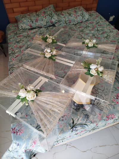 nice acrylic gift boxes one time used